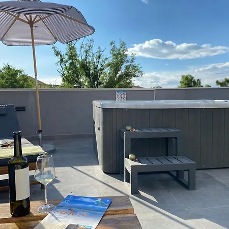 Dalmatia Nin Apartment With Private Jacuzzi * Nin
